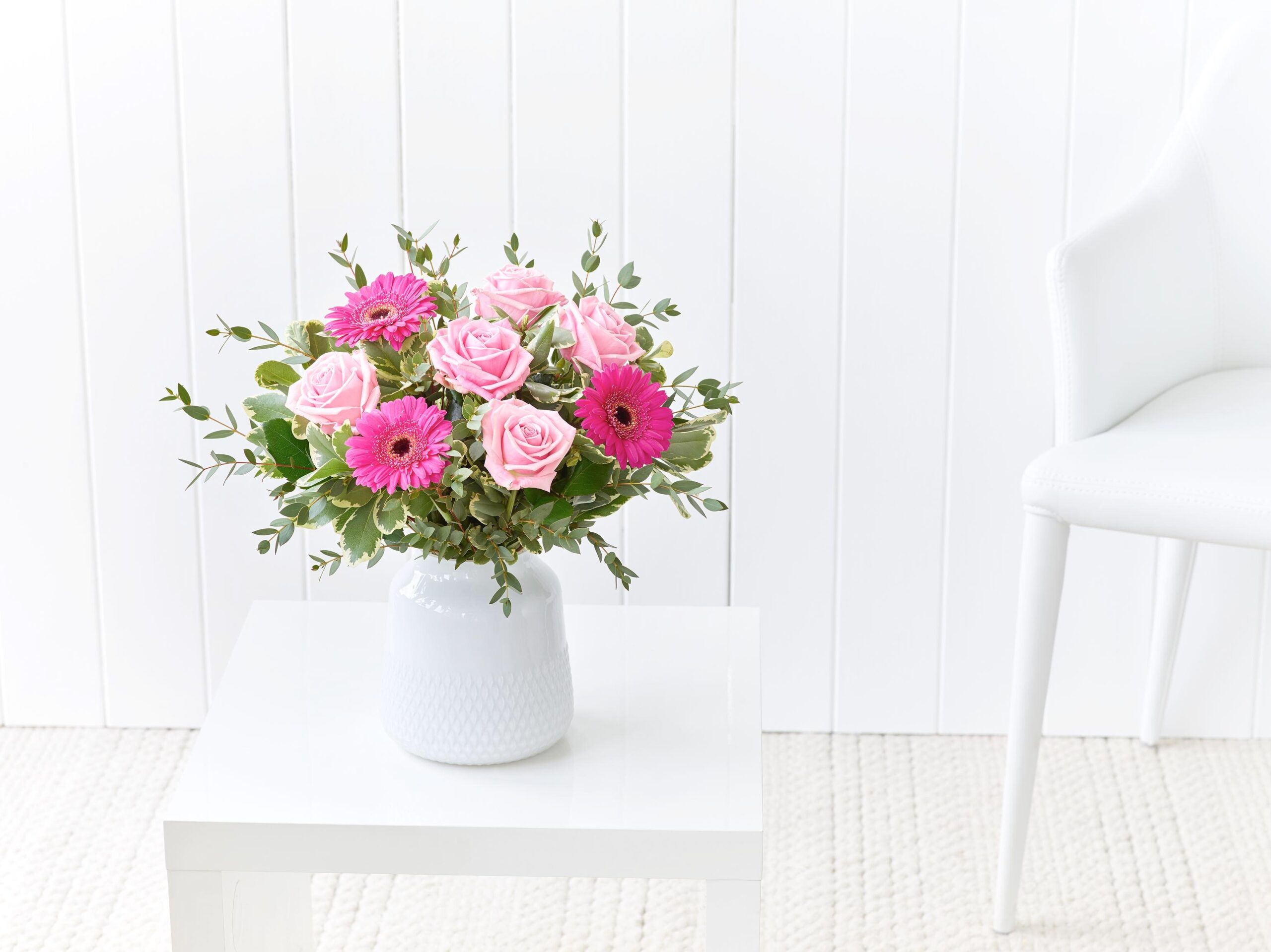Blushing Blooms Jarron 1 Blushing Blooms Jarron