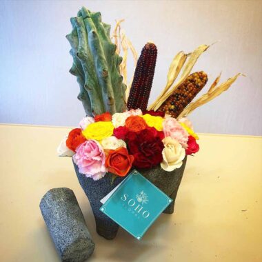Molcajete Floral Mexicano